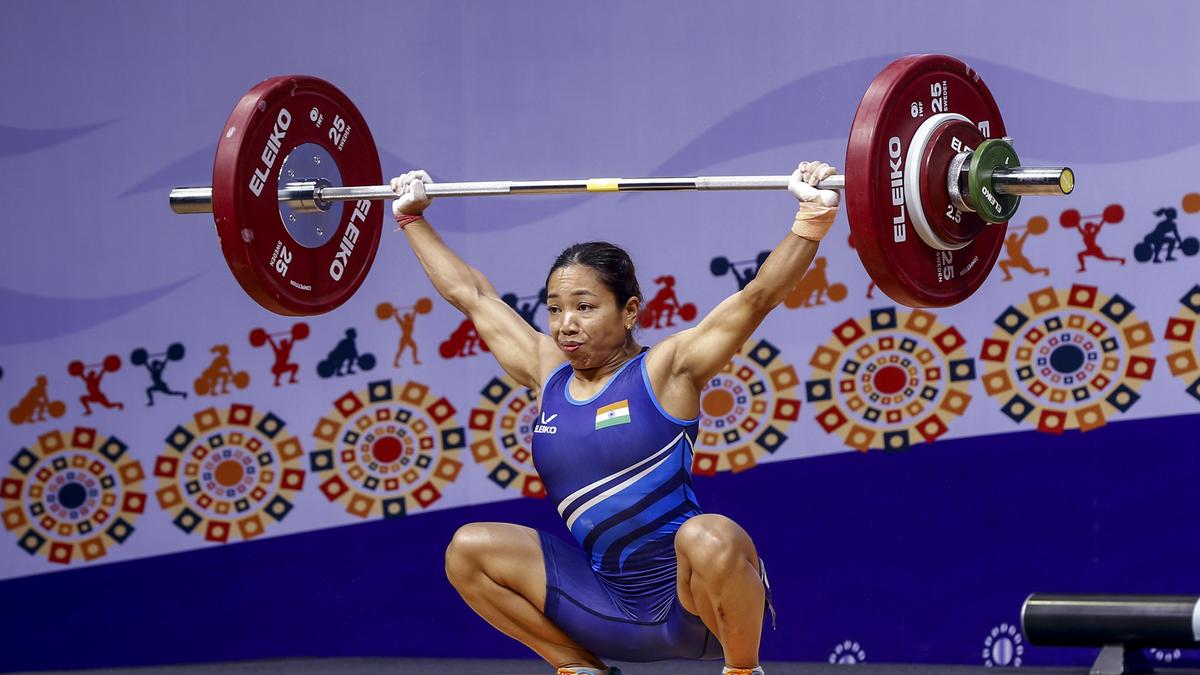 Mirabai Chanu Wins a Silver at Weightlifting World Championships 2025 ...