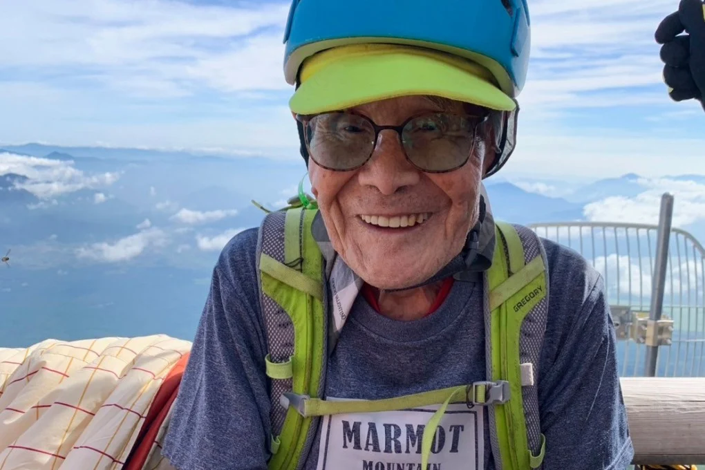 102-Year-Old Man Becomes the Oldest to Climb Mount Fuji