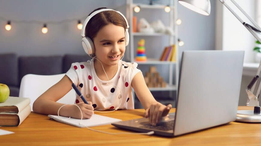 8 Powerful Online Courses For Kids To Explore During Summer Holidays