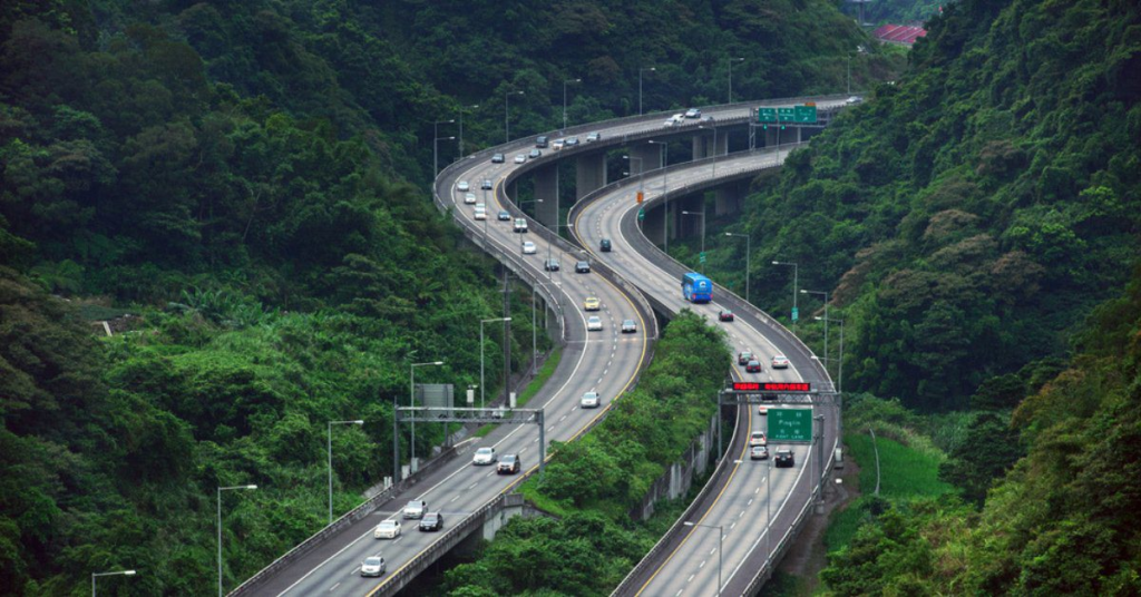 From 6 Hours to 2.5! New Economic Corridor Transforms Travel